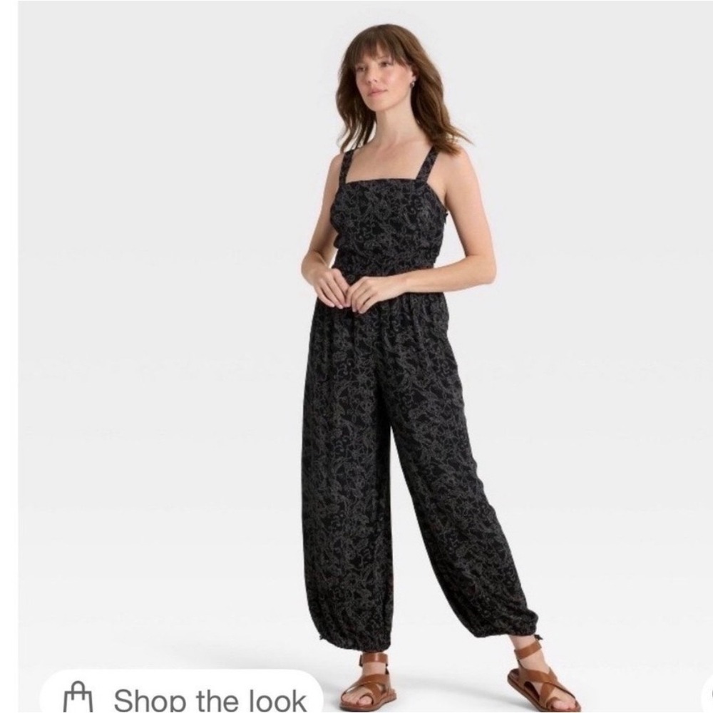 Universal Thread Jumpsuit Womens XL Black NWT Paisley Wide Leg Smocked Pockets